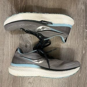 Saucony Triumph Running Shoes